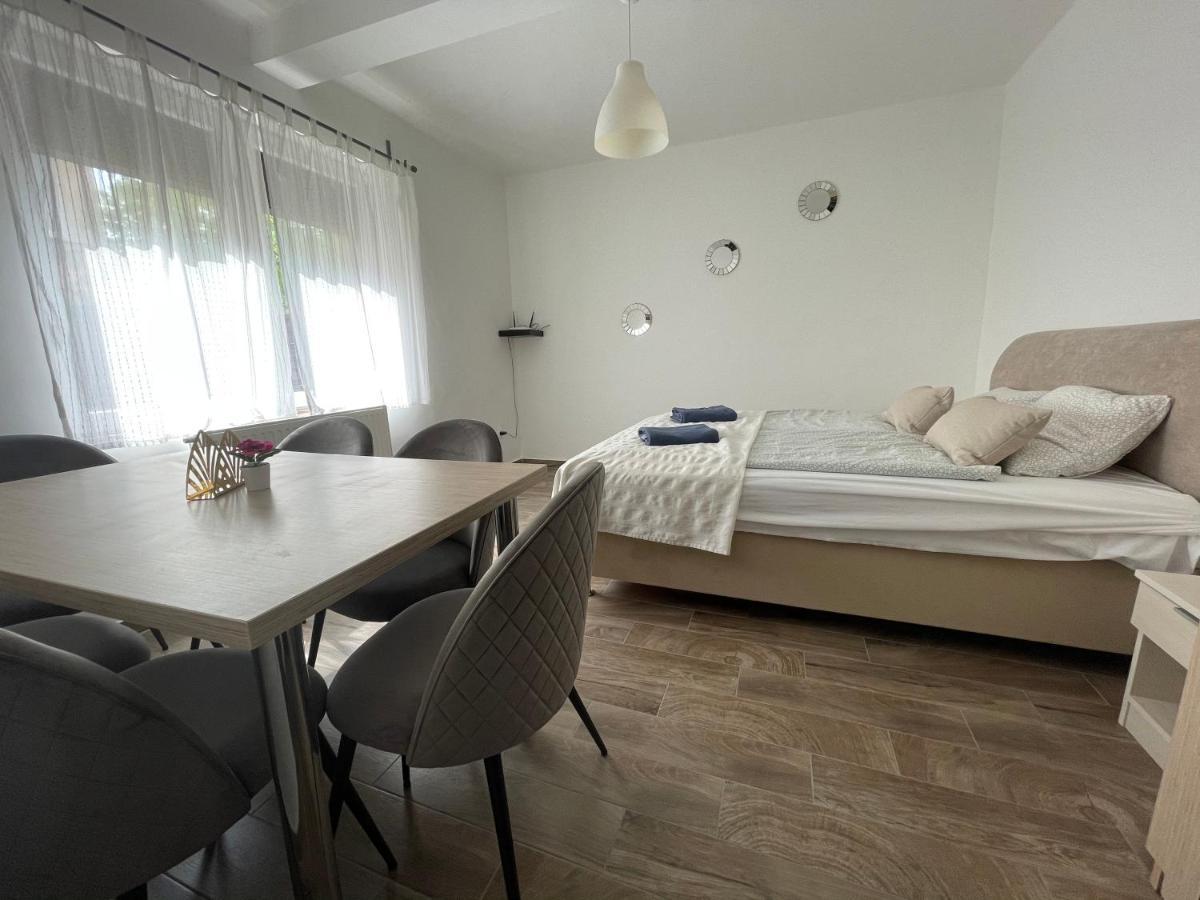 Smeraldo Apartmanok Siófok Exterior foto